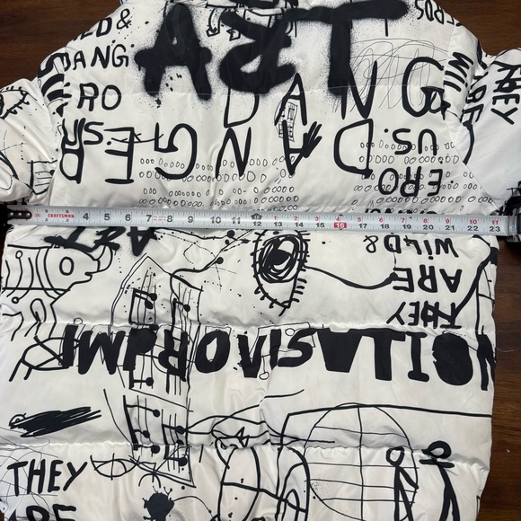 Adika Women’s Graffiti Print Puffer Jacket - White & Black XS - Picture 13 of 14